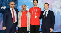 BÜYÜKŞEHİR’DEN SATRANÇTA VE TAEKWONDODA MİLLİ BAŞARI SPOR YATIRIMLARI MEYVELERİNİ VERMEYE BAŞLADI