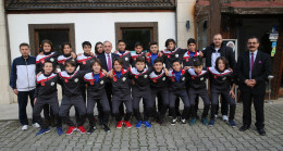 ALTINORDU BELEDİYESPORLU FUTBOLCULAR İZMİR’E UĞURLANDI