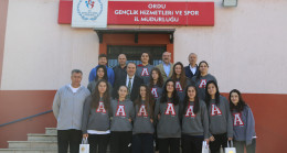 “GENÇ” MÜDÜRDEN YENİ BİR ŞAMPİYONA DAHA   POTANIN ŞAMPİYONLARI BULUŞUYOR