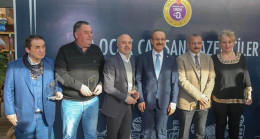 BASIN MENSUPLARIYLA KAHVALTIDA BULUŞAN VALİ YAVUZ: “EĞER DÜŞÜNÜYORSAK, KONUŞAMIYORSAK AÇIKLAYAMIYORSAK BU ÖZGÜRLÜK DEĞİLDİR”