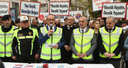 YAYA ÖNCELİKLİ TRAFİK STARTI NI VEREN VALİ YAVUZ   “HAYATA TUTMAK İÇİN ÖNCELİK YAYALARIN”