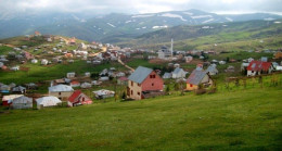 ÇAMBAŞINDA YIKIMLAR BAŞLADI