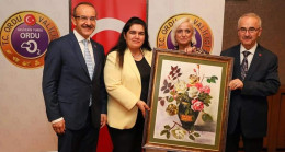 VALİ : “MÜLKİ İDARE AMİRLERİ, ADETA VATANA, MİLLETE ADANMIŞ BİR HAYAT YAŞAR”