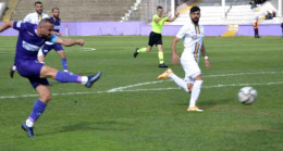 SİİRT’Lİ FUTBOLCULAR FUTBOL SAHALARINDA GÖRÜLMEYECEK  BİR OLAYA İMZA ATARAK TARİHE GEÇTİLER.MHK UYUMA BU MAÇIN KASETİNİ İZLE