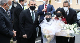 BAKAN ÖZER EĞİTİMDEKİ BAŞARINIZI KUTLUYORUM