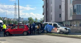 Ordu’da hafif ticari araç otomobille çarpıştı: 2 ölü, 4 yaralı