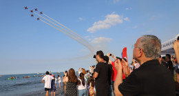 TÜRK YILDIZLARI NEFES KESTİ