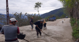KUMRUNUN MAHALLELERİ BETONLA BULUŞUYOR