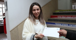 19 İLÇEDEKİ TÜM ÖĞRETMENLERE BAŞKAN GÜLER’DEN TİYATRO BİLETİ