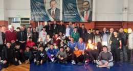 GÜREŞ GENÇLER A-B İL BİRİNCİLİĞİ MÜSABAKALARI TAMAMLANDI