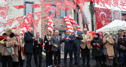 Gülyalı İlçemizde Hayırsever İş İnsanı Tarafından Yaptırılan Sağlık Hizmetleri Binası Açıldı