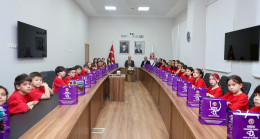 GENÇLERDEN VALİ EROL’A MÜZİK ZİYAFETİ