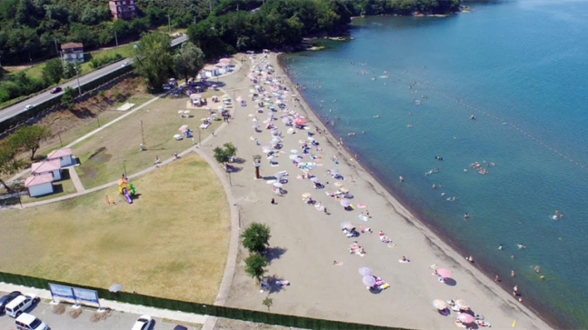 KADINLAR PLAJINA YOĞUN İLGİ