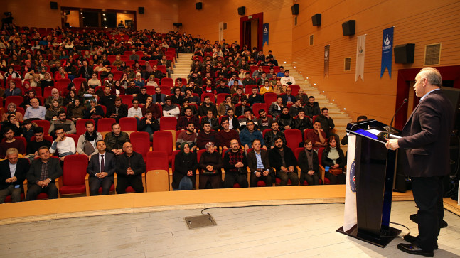 TEKİNTAŞ: “GENÇLERİMİZE DESTEK VERİYORUZ”