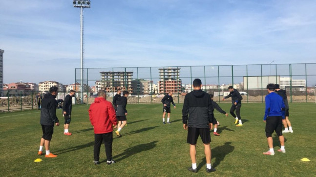 ANTRENMANDA KEMİK SESLERİ! FUTBOLCULAR KENDİLERİNİ AFFETİRECEK