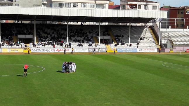 19 EYLÜL’DE TARAFTAR EKSİKLİĞİ GÖZDEN KAÇMADI TARAFTARSIZ TAKIM DALSIZ AĞACA BENZER