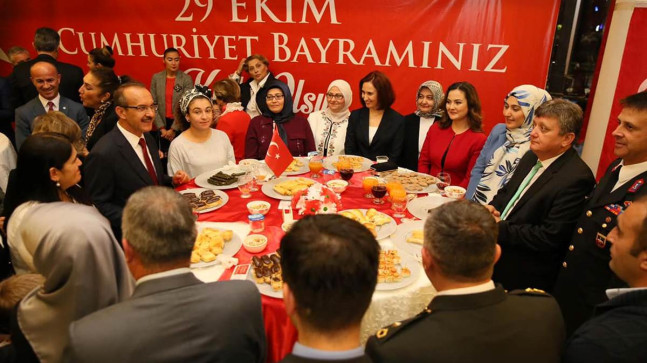 ”CUMHURİYET IŞIĞI HİÇ SÖNMEYECEK”