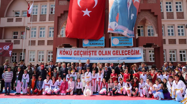 BU COŞKU HİÇ BİTMESİN