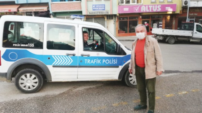 BAŞKAN GÜLER MASKEYİ İNDİRDİ CEZADAN KURTULDU