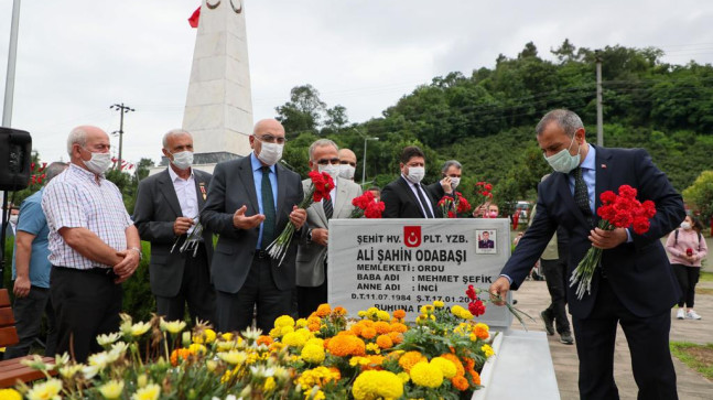 VALİ SONEL, “ŞEHİTLERİMİZE, KAHRAMAN GAZİLERİMİZE MİNNET VE ŞÜKRAN BORÇLUYUZ. TÜM ŞEHİT VE GAZİ AİLELERİMİZİN EMRİNDEYİZ
