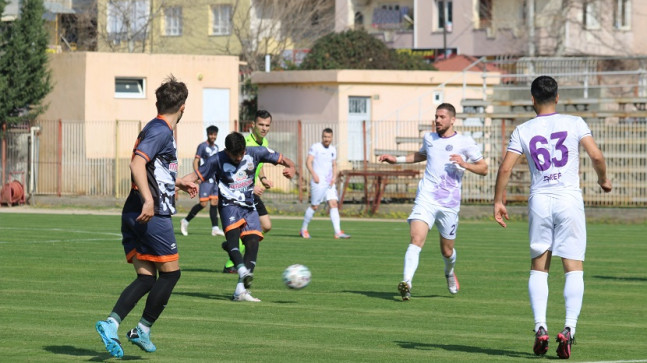 ŞAMPİYONLUK HAYAL PLAY OFF UMUT OLDU… BU TAKIMDA KAZANMA RUHU KALMAMIŞ…