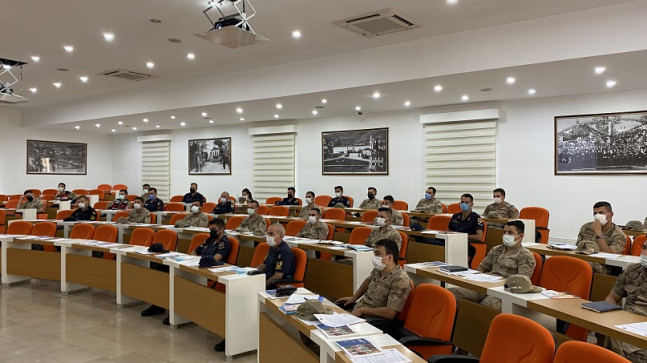 EĞİTİME 40 JANDARMA PERSONELİ KATILDI