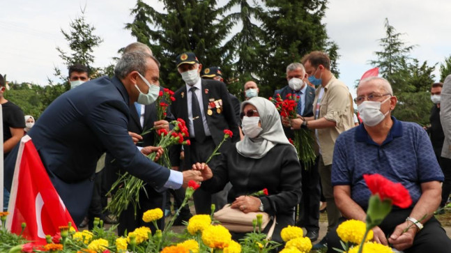 “O GECEYİ BİRLİKTE YAŞADIK” DİYEN  VALİ SONEL,     ”15 TEMMUZ DESTANINI ANLATMAYA KELİMELER KİFAYETSİZ KALIR”