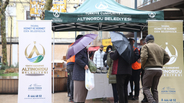 ALTINORDU BELEDİYESİ BERAT KANDİLİNDE DE GELENEĞİNİ SÜRDÜRDÜ