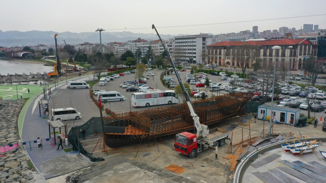 ORDULULAR RÜSUMAT’I BEKLİYOR