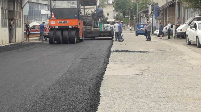 ÜNYE SANAYİ SİTESİ’NE SICAK ASFALT