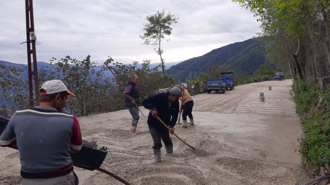 KUMRUNUN MAHALLELERİ BETONLA BULUŞUYOR