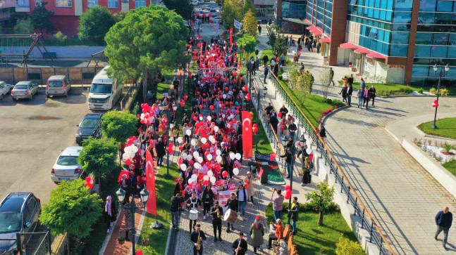 ALTINORDU’DA CUMHURİYETİMİZİN 99. YILI COŞKUYLA KUTLANIYOR