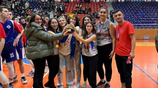 ORDU’DA BASKETBOL GENÇLER KIZ – ERKEK İL BİRİNCİLİĞİ MÜSABAKALARI TAMAMLANDI