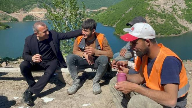 Valimiz Sayın Tuncay SONEL’in 1 Mayıs Emek ve Dayanışma Günü Mesajı