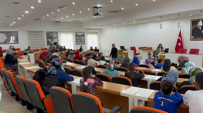 Vali Sonel, Halk Günü Toplantısında Vatandaşlarımızla Bir Araya Geldi