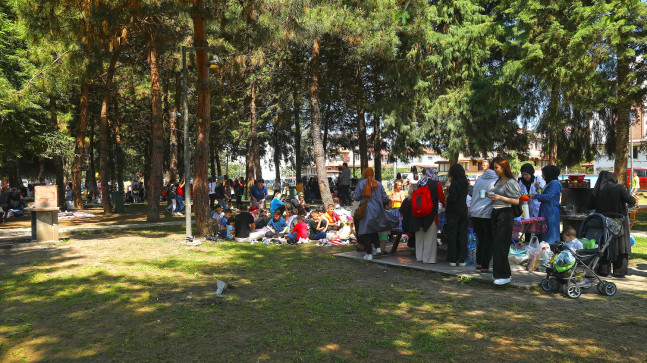 AKYAZI MESİRE ALANINA YOĞUN İLGİ