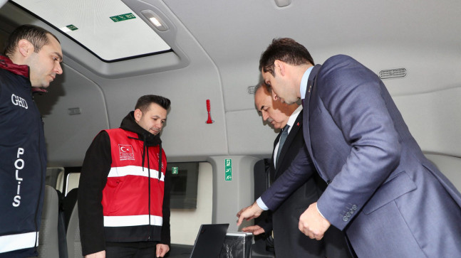 Mobil Göç Noktası Aracı Hizmet Vermeye Başladı