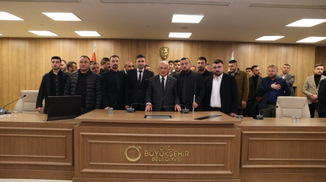 ÜLKÜ OCAKLARINDAN HİLMİ GÜLER’E BÜYÜK DESTEK