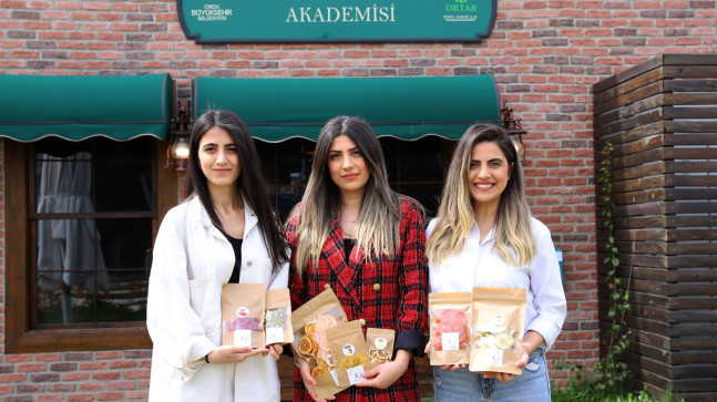 DAVET, 25 FİRMAYA EV SAHİPLİĞİ YAPIYOR