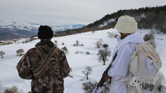 -22 DERECEDE MEHMETÇİKLERİMİZ TEK YÜREK   “BU TOPRAKLARDA TERÖRİSTE GEÇİT YOK”