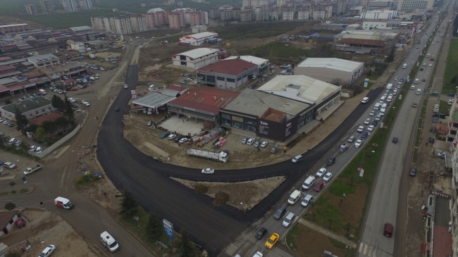 SICAK ASFALT DÖKÜLDÜ,BAĞLANTI TAMAM “ÇEVRE YOLU SAHİLE KAVUŞTU”