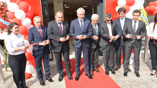 TOYOTA PLAZA’DAN GÖRKEMLİ  AÇILIŞ