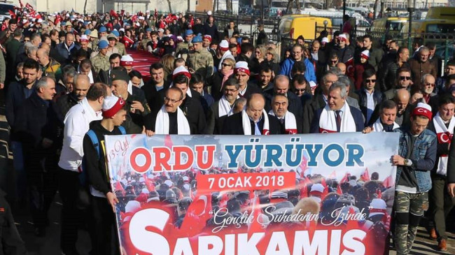 VALİ YAVUZ SARIKAMIŞ ŞEHİTLERİRİ TÖRENİNDE KONUŞTU: “GENÇLİK ŞÜHEADININ İZİNDE”