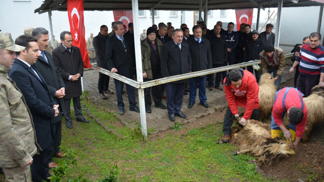 KABADÜZ’DE MEHMETÇİKLERE DESTEK