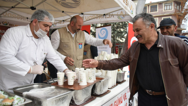 ALTINORDU’DAN  ÜZÜM HOŞAFI VE EKMEK