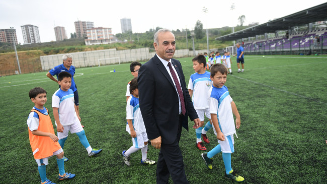 FUTBOLUN GELECEĞİ ALTYAPIDADIR DİYEN TEKİNTAŞ:“ALT YAPIYI  ÇOK ÖNEMSİYOR DESTEKLİYORUZ”