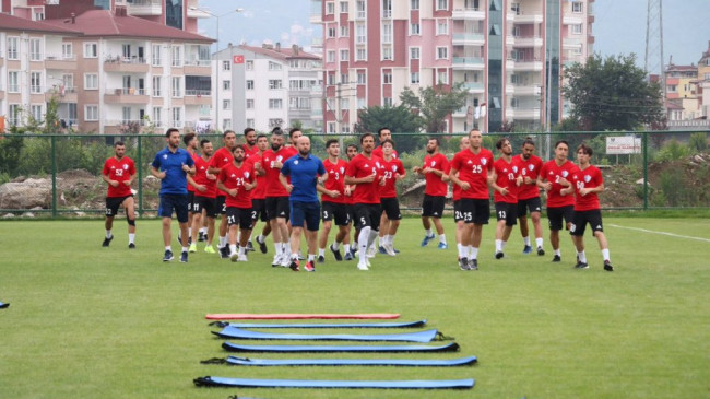 TEKNİK DİREKTÖR ÖZER’İN TEK DERDİ“RAKİBE ÇOK GOL POZİSYONU VERMEK”