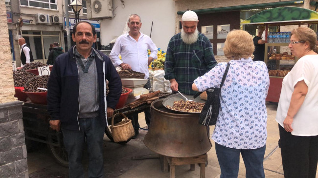 KESTANE TEZGAHLARI ŞENLENDİRDİ