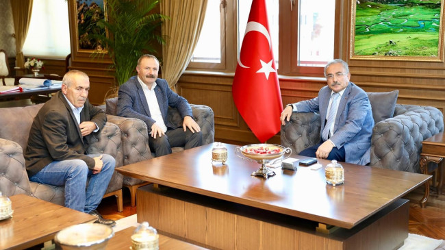 BAŞKAN GÜLER, ŞEHİDİN BABASININ İSTEĞİNİ YERİNE GETİRDİ