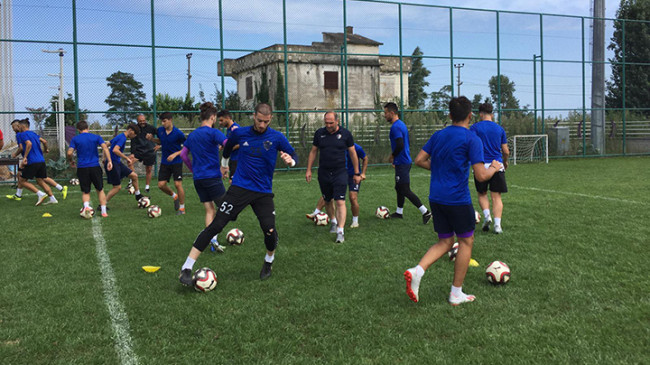 YENİ ORDUSPOR ÖNÜNE BAKIYOR